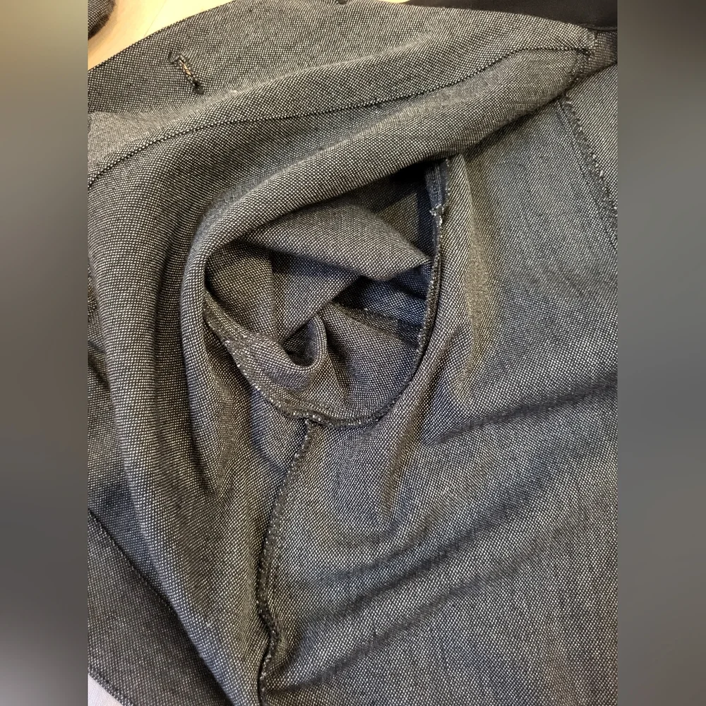 EUC Camela Mè Gray and Black Jacket - Picture 15 of 16